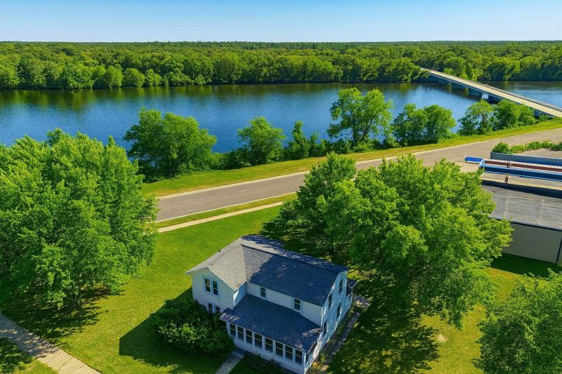 Best Siding Contractors Contractors in Oneonta, NY